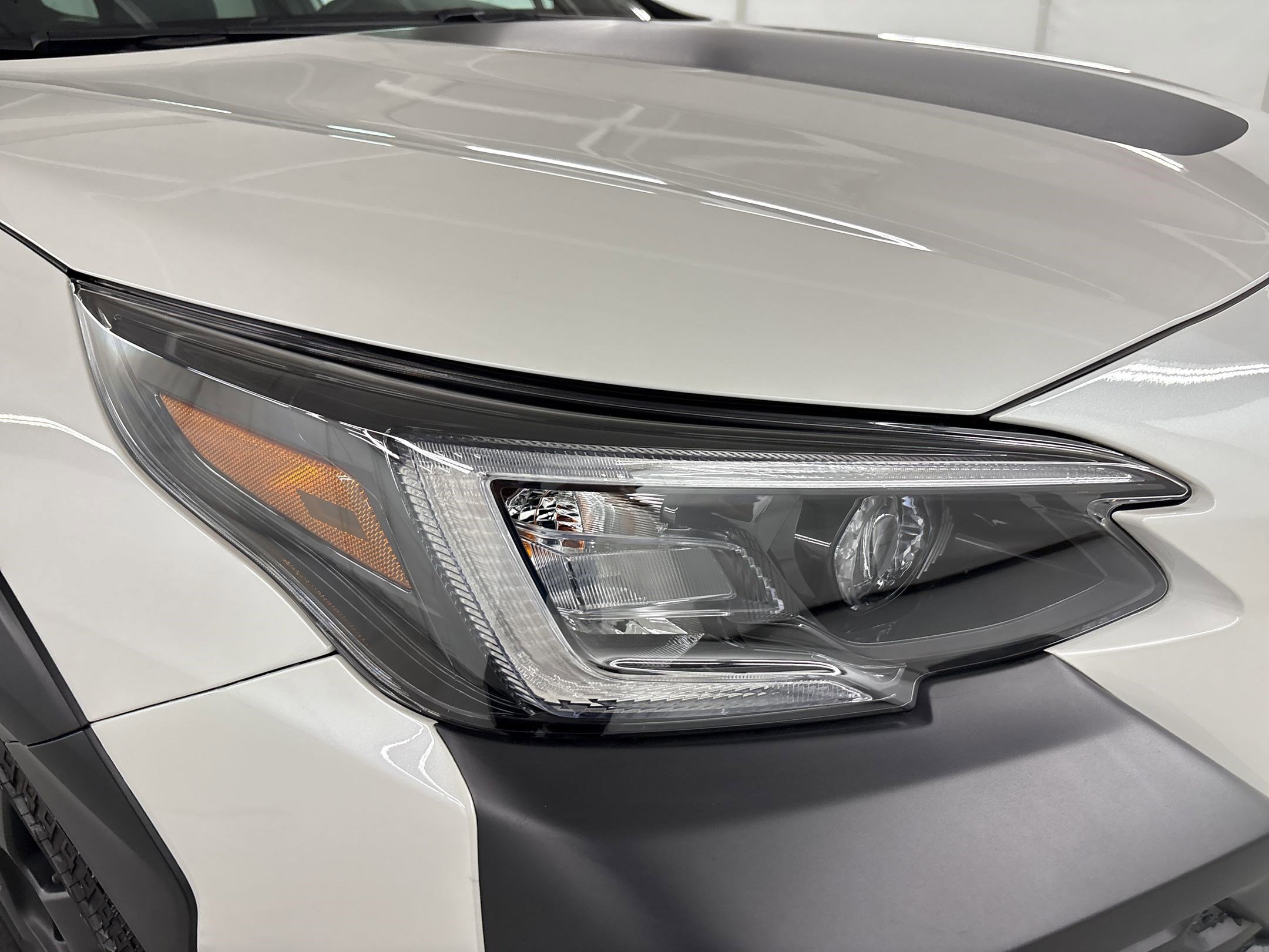 Used 2025 Subaru Outback Wilderness w/ Wilderness Package AWD/4WD image 11