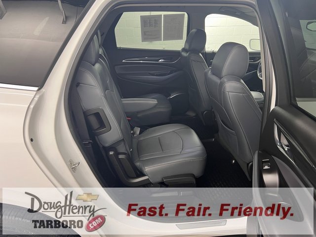 Used 2020 Buick Enclave Essence image 40
