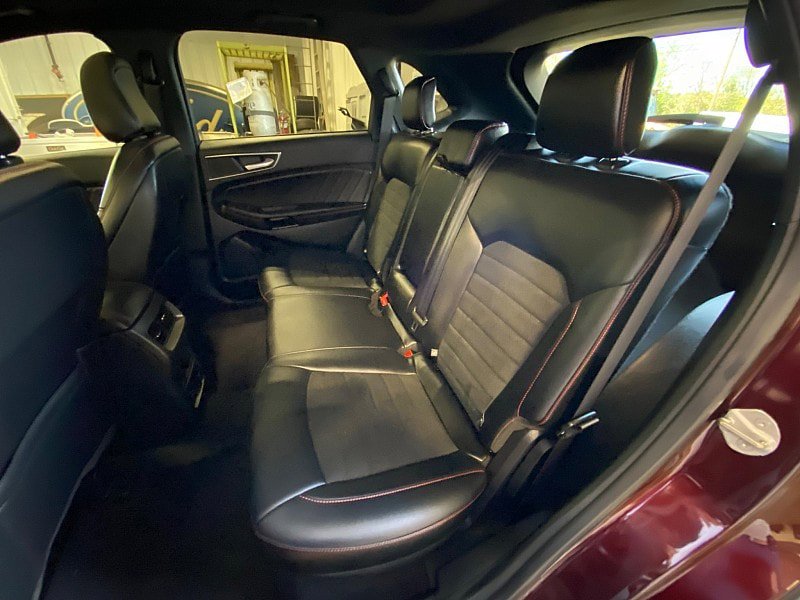 Used 2022 Ford Edge ST-Line w/ Class II Trailer Tow Package AWD/4WD image 32