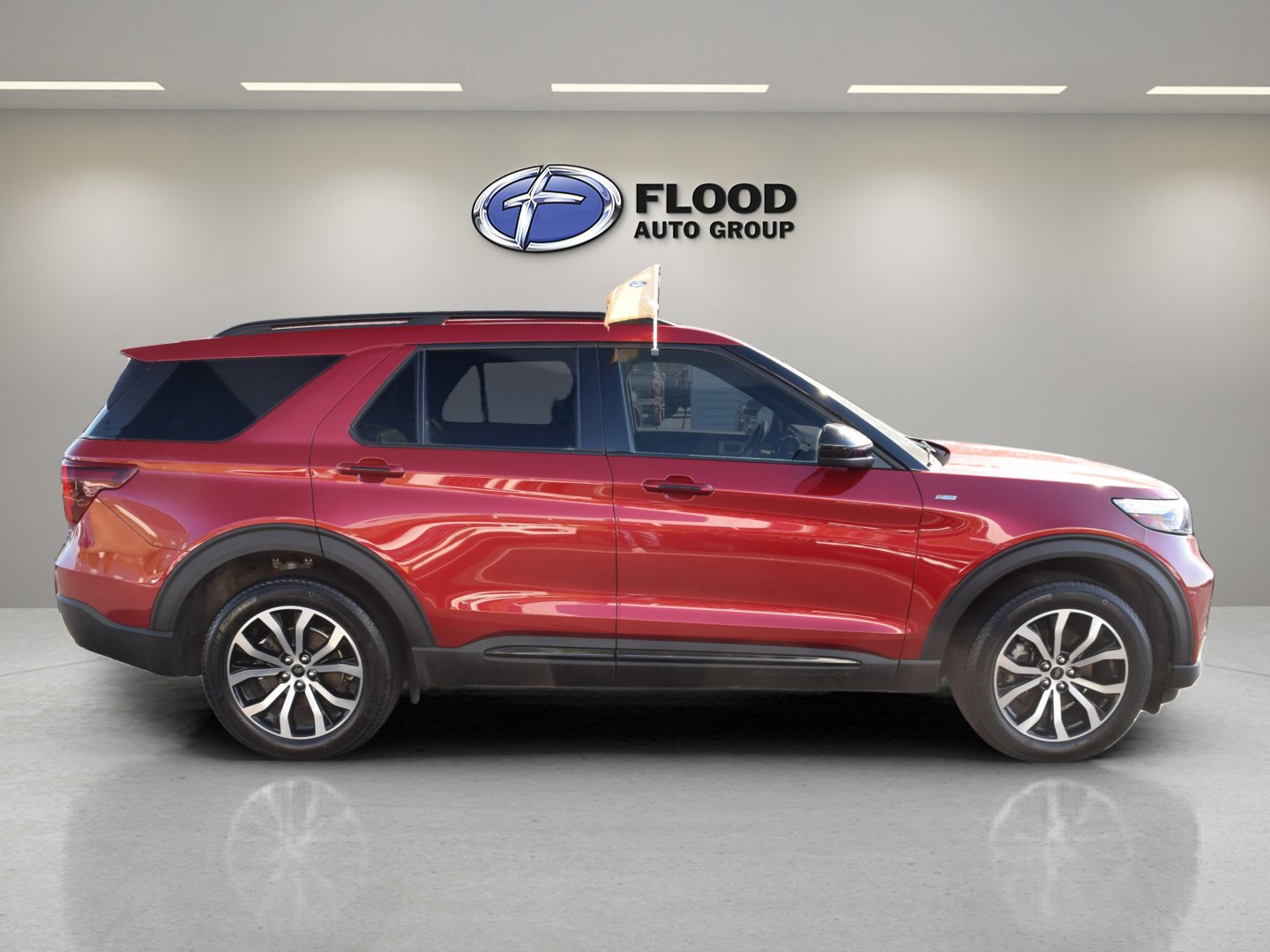 Used 2023 Ford Explorer ST-Line w/ Class IV Trailer Tow Package image 3