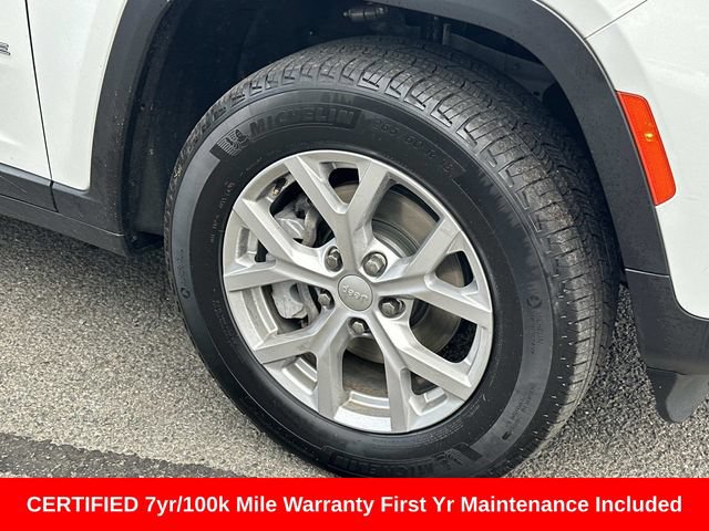 Used 2023 Jeep Grand Cherokee Limited AWD/4WD image 8