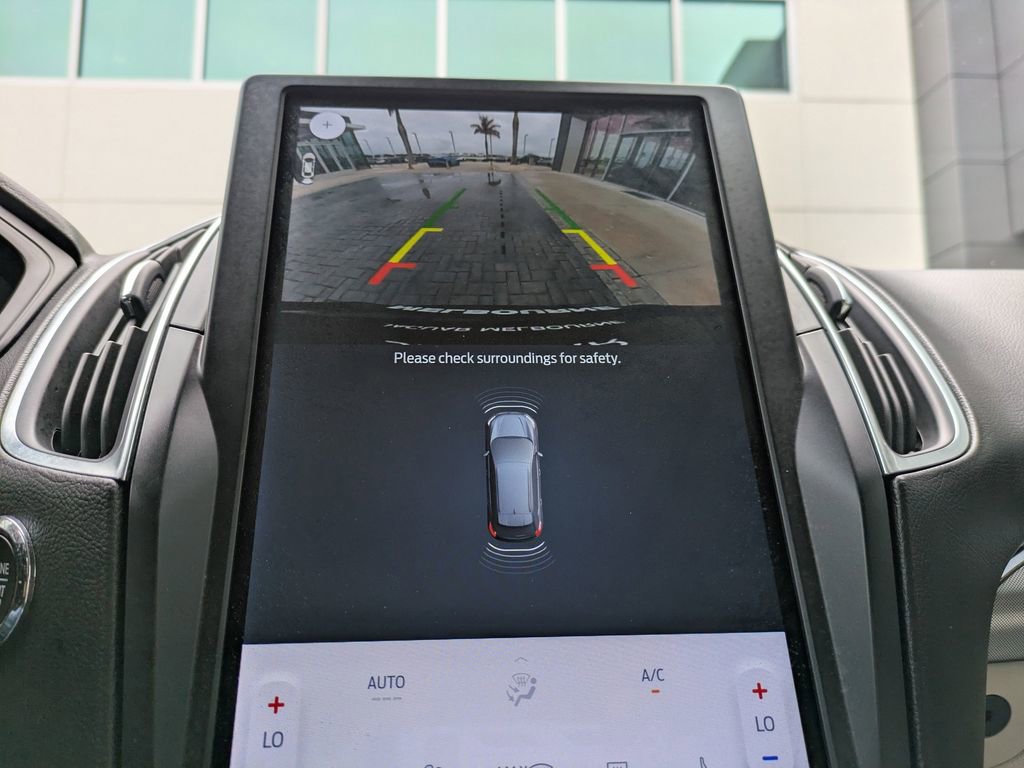 Used 2024 Ford Edge Titanium w/ Equipment Group 301A image 24