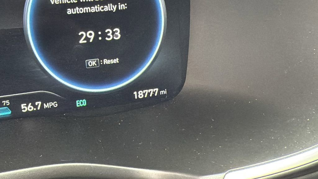 Used 2022 Hyundai Santa Fe Limited image 25