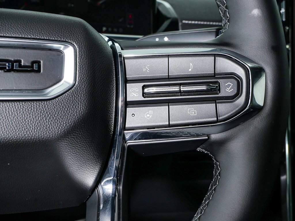 Used 2024 GMC Sierra EV Denali image 12