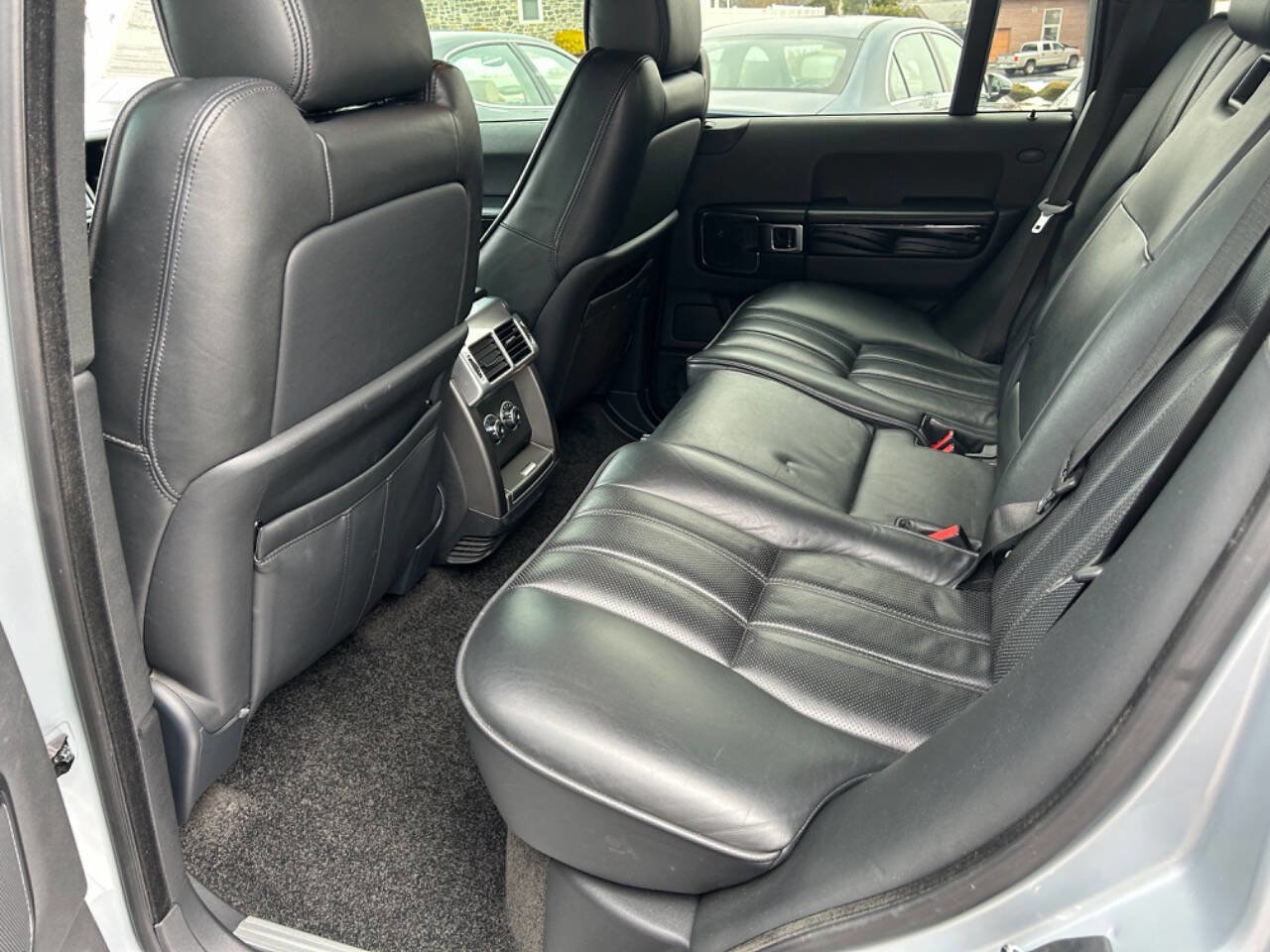 Used 2011 Land Rover Range Rover HSE LUX AWD/4WD image 11