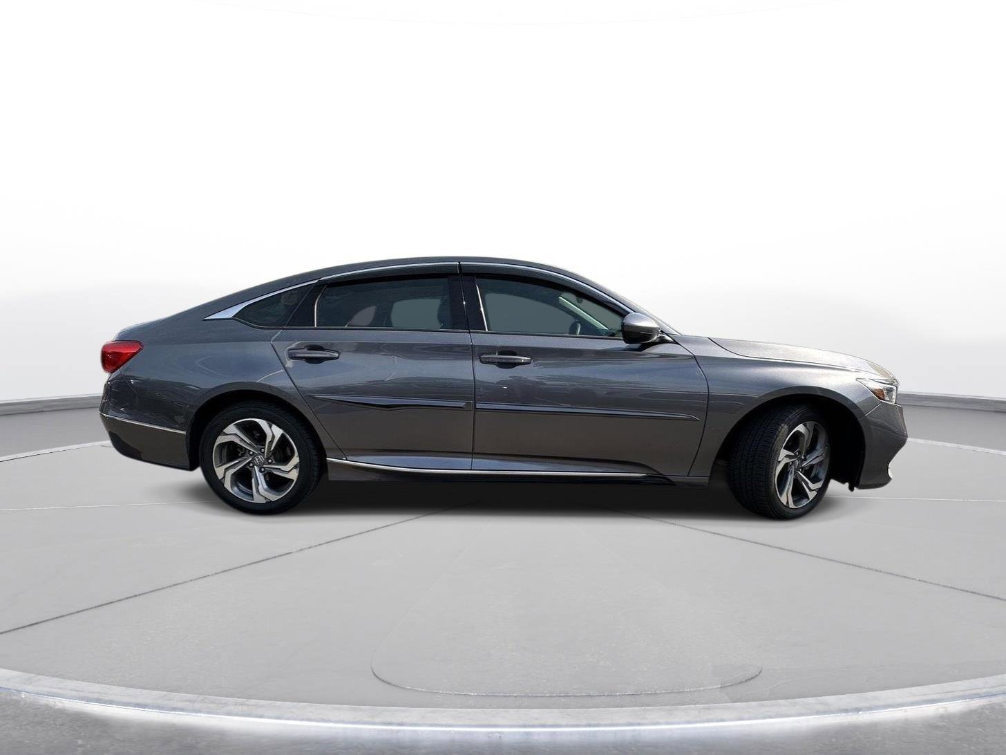 Used 2019 Honda Accord EX image 5