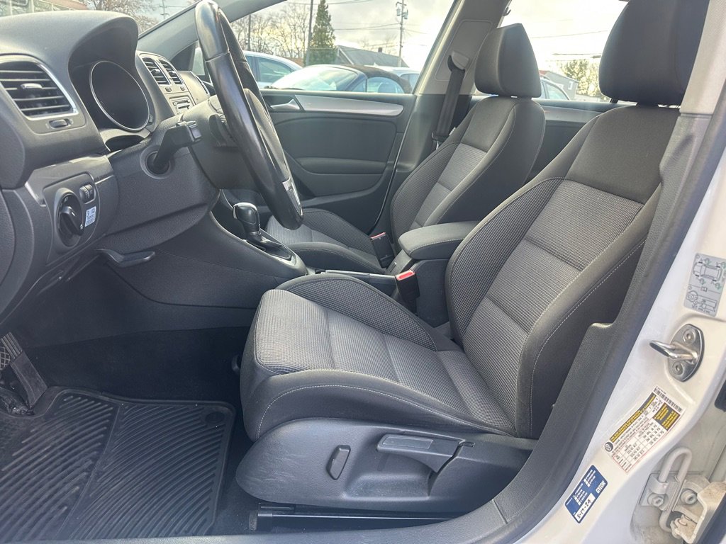 Used 2013 Volkswagen Golf TDI image 21