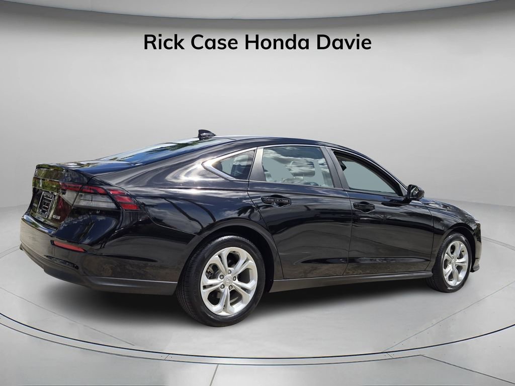 Certified 2024 Honda Accord LX image 7