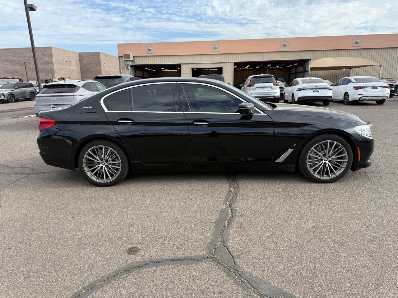 Used 2018 BMW 530e RWD image 4