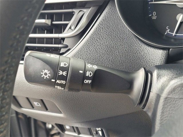 Used 2021 Toyota C-HR Limited image 15