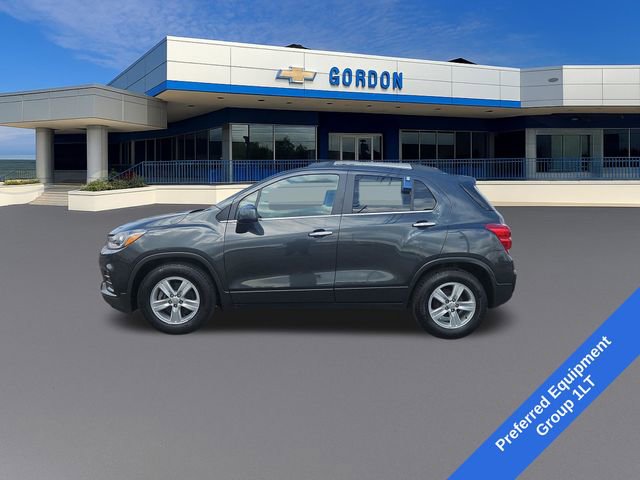 Used 2018 Chevrolet Trax LT w/ LT Convenience Package FWD image 2