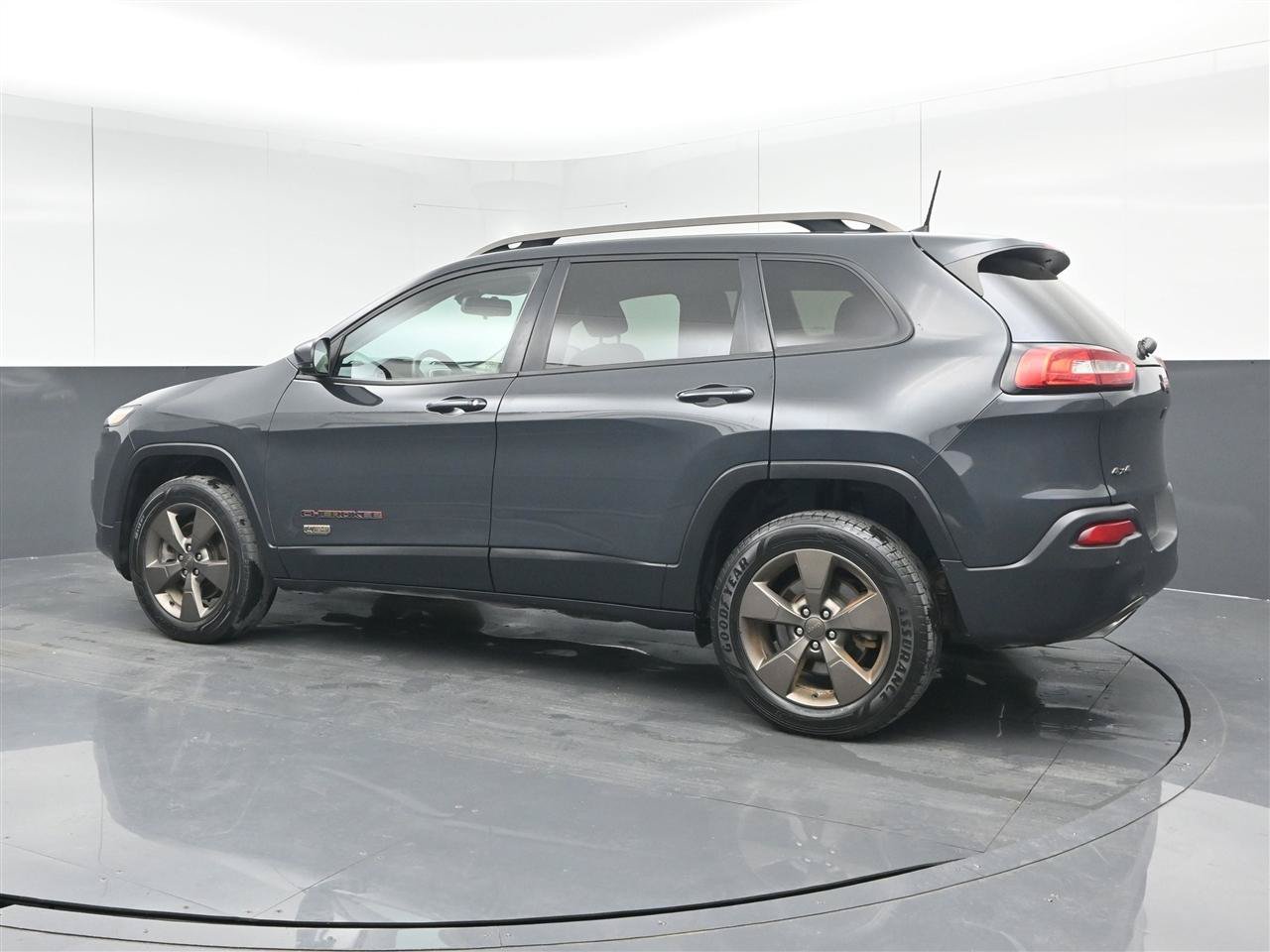 Used 2017 Jeep Cherokee 75th Anniversary AWD/4WD image 7