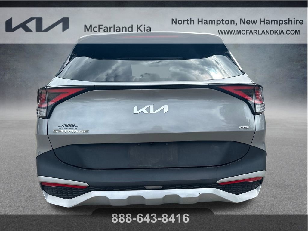 Used 2023 Kia Sportage LX image 5