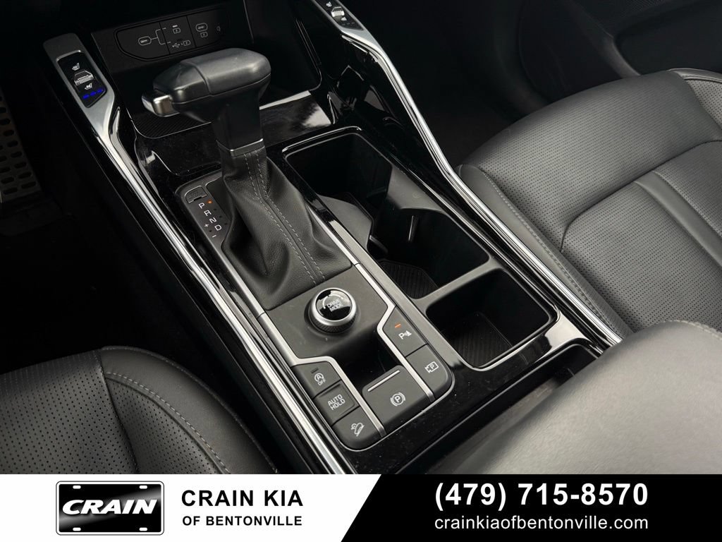 Certified 2025 Kia Sorento SX FWD image 20