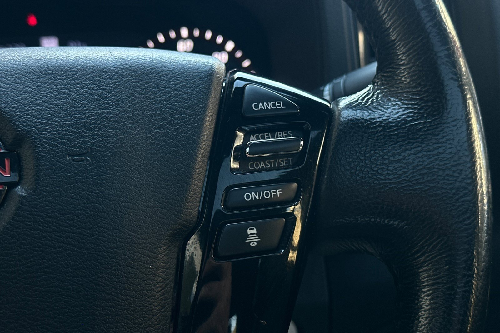 Used 2022 Nissan Frontier Pro-X w/ Pro-X Premium Package image 32