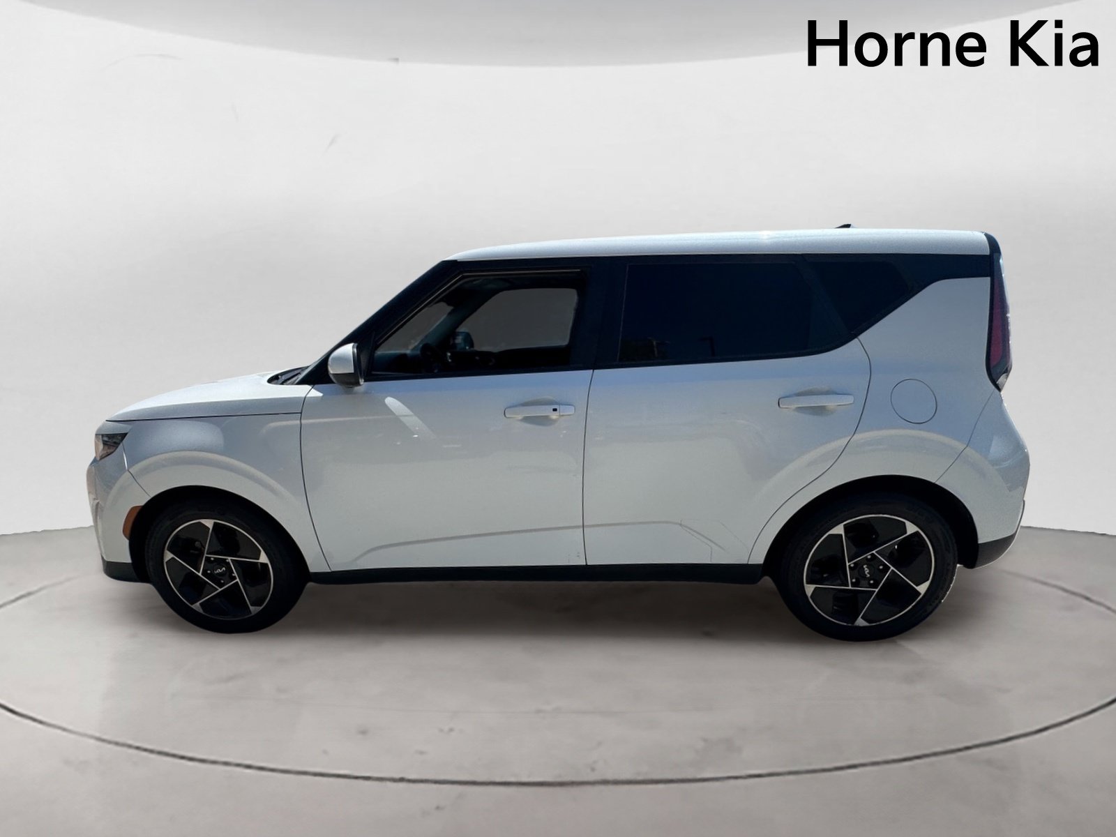 Used 2023 Kia Soul EX FWD image 6