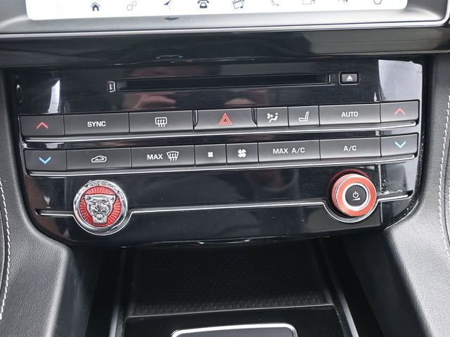 Used 2020 Jaguar F-PACE R-Sport image 21