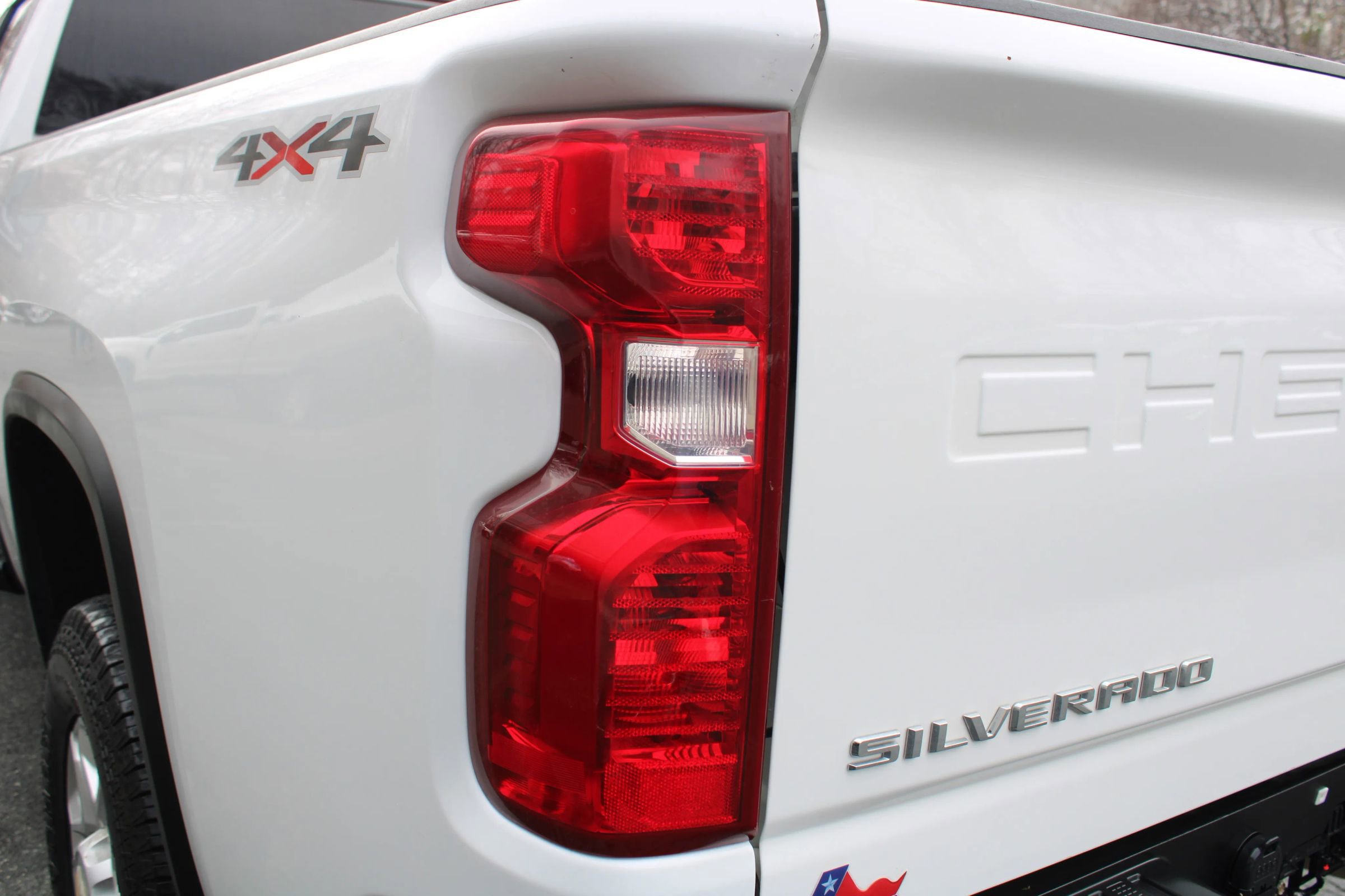 Used 2021 Chevrolet Silverado 3500 LT w/ Texas Edition image 28