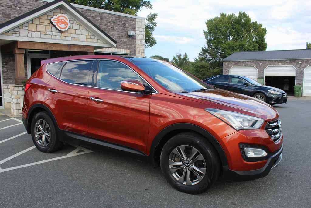Used 2013 Hyundai Santa Fe Sport w/ Technology Pkg AWD/4WD image 3