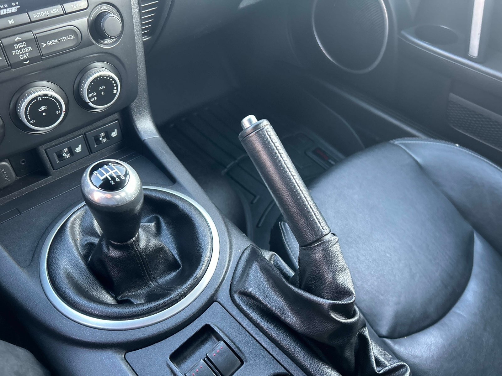 Used 2010 MAZDA MX-5 Miata Grand Touring w/ Premium Pkg image 25