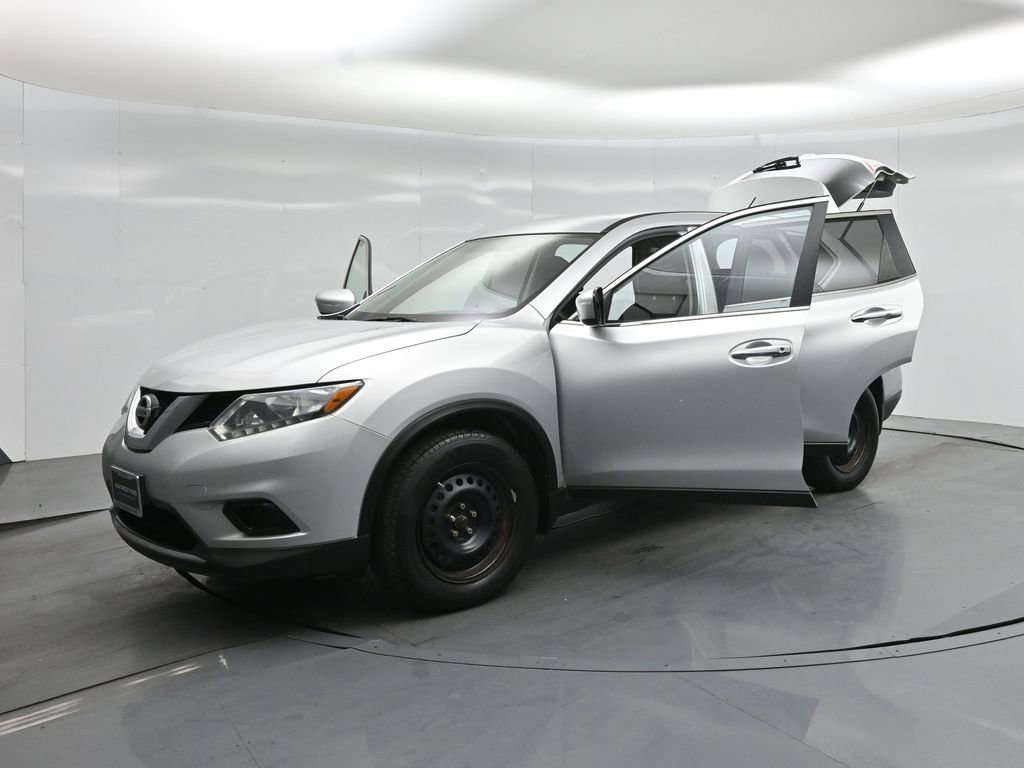 Used 2014 Nissan Rogue S image 28