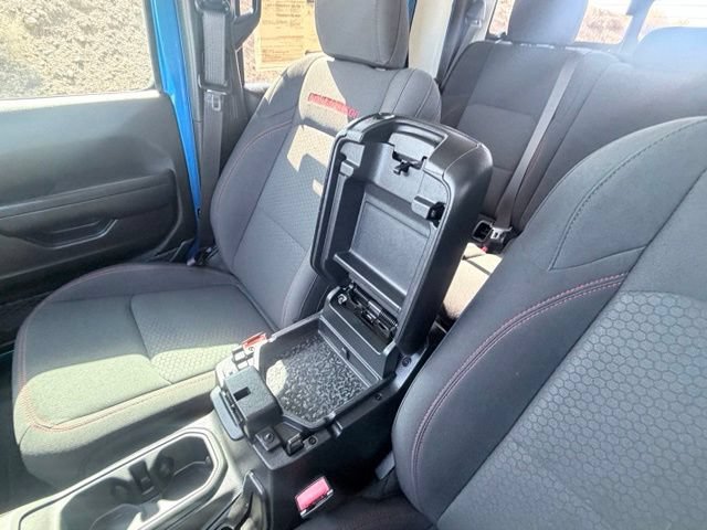 Used 2023 Jeep Gladiator Rubicon w/ Cold Weather Group AWD/4WD image 19