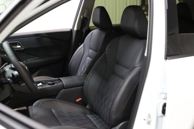 New 2026 Nissan Rogue Platinum w/ Platinum Premium Package image 8