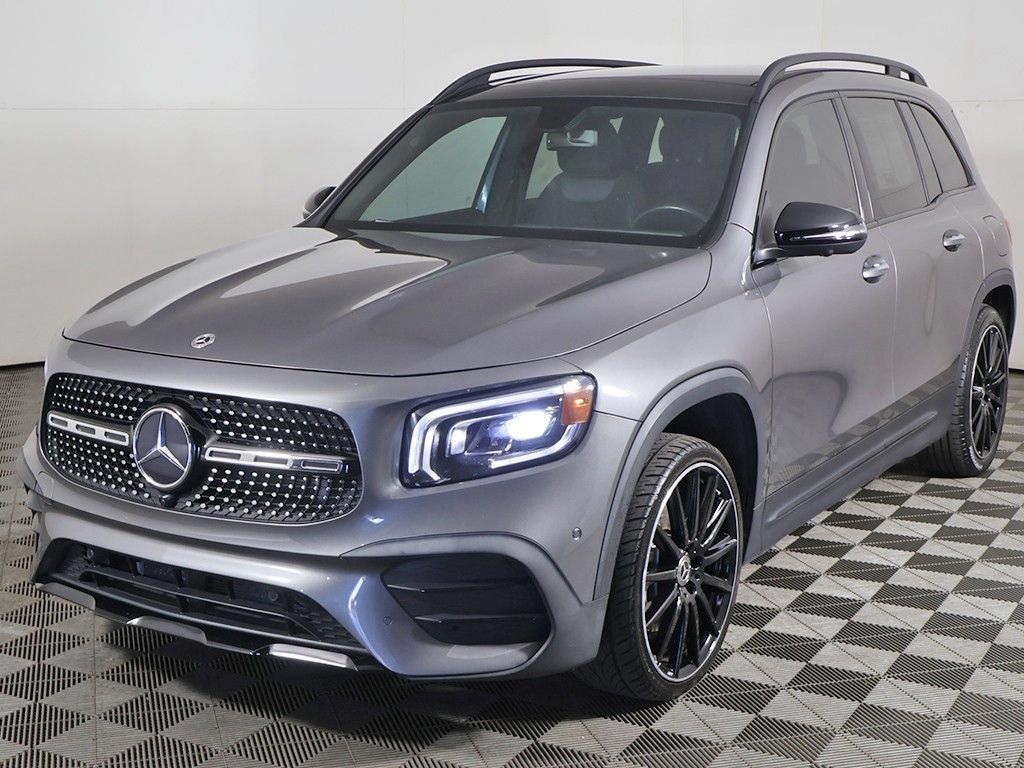 Used 2023 Mercedes-Benz GLB 250 w/ AMG Line image 7