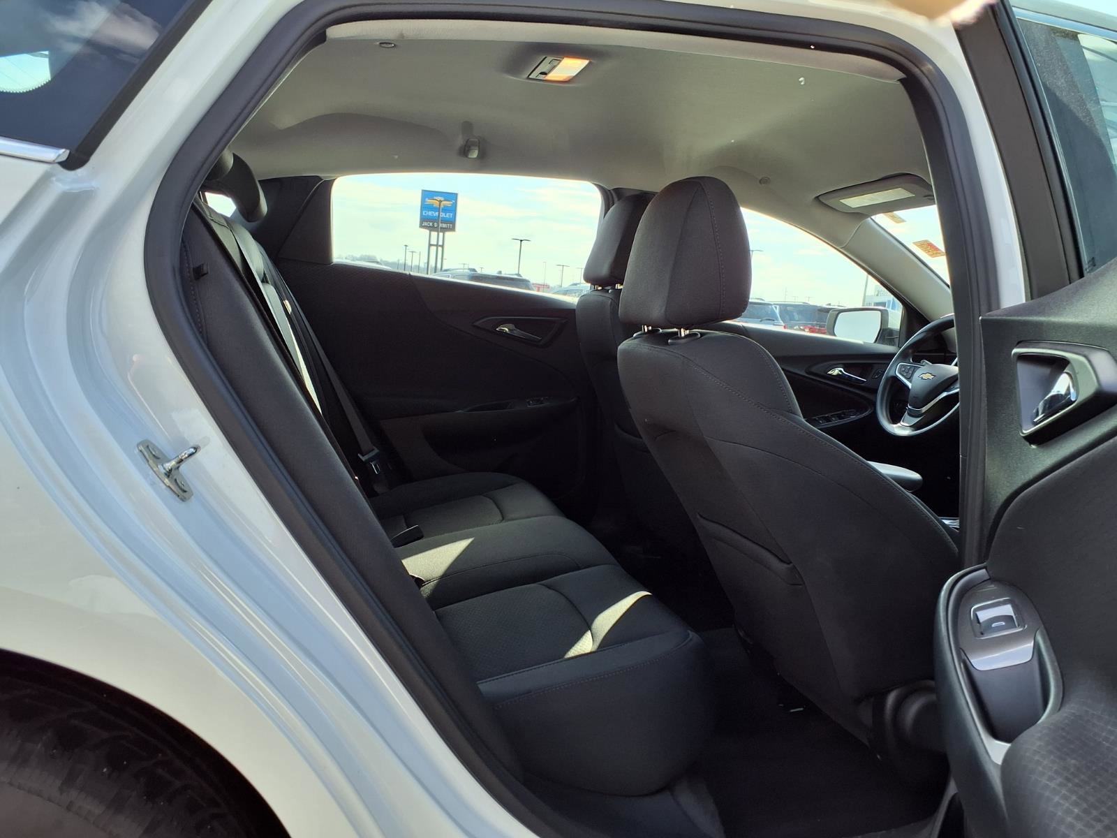 Used 2022 Chevrolet Malibu LT FWD image 22