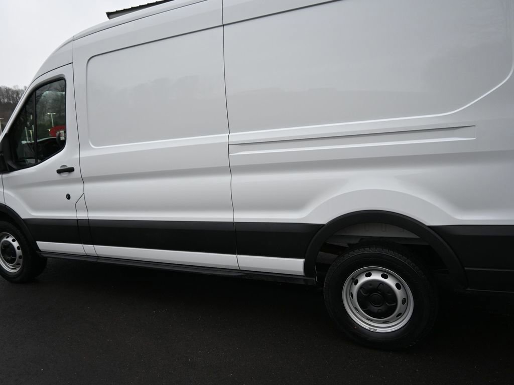 New 2026 Ford Transit 250 148 Medium Roof w/ Load Area Protection Package image 33