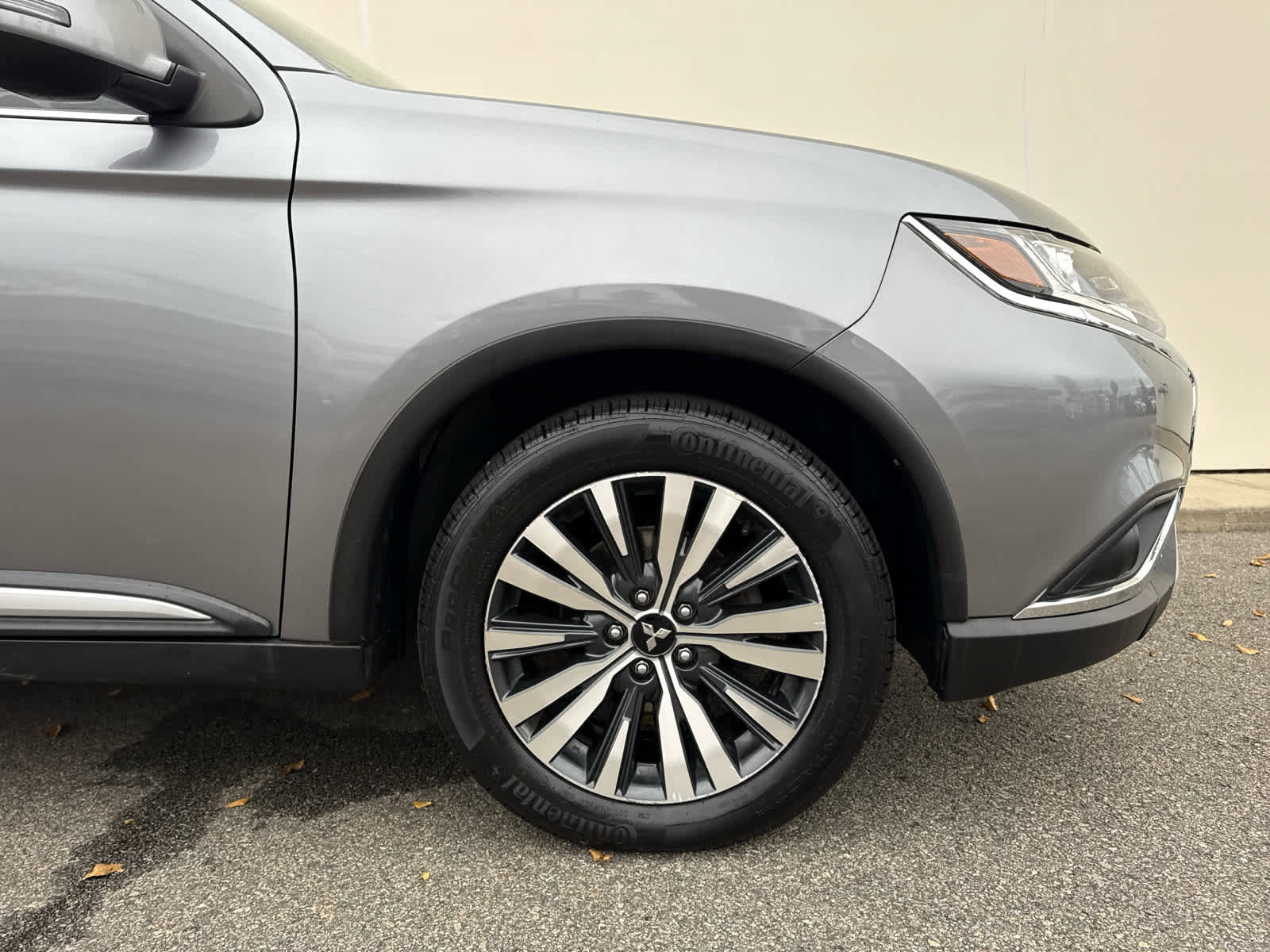 Used 2020 Mitsubishi Outlander SEL image 9