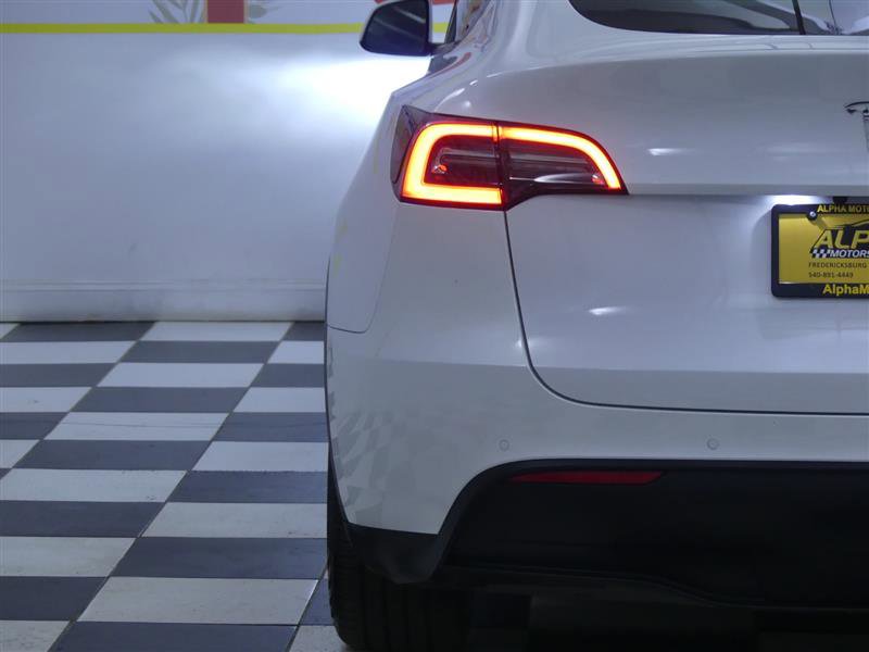 Used 2021 Tesla Model Y 2WD image 29
