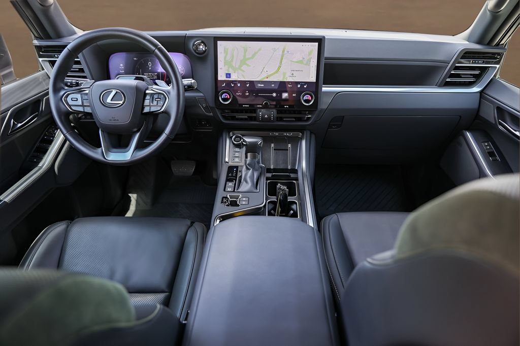 Used 2024 Lexus GX 550 AWD/4WD image 24