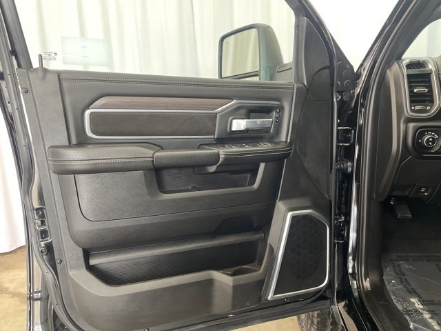New 2025 RAM 2500 Laramie image 8