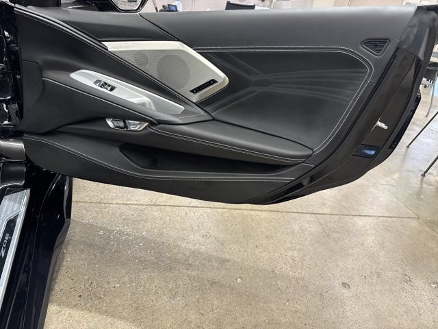 Used 2024 Chevrolet Corvette Z06 RWD image 21