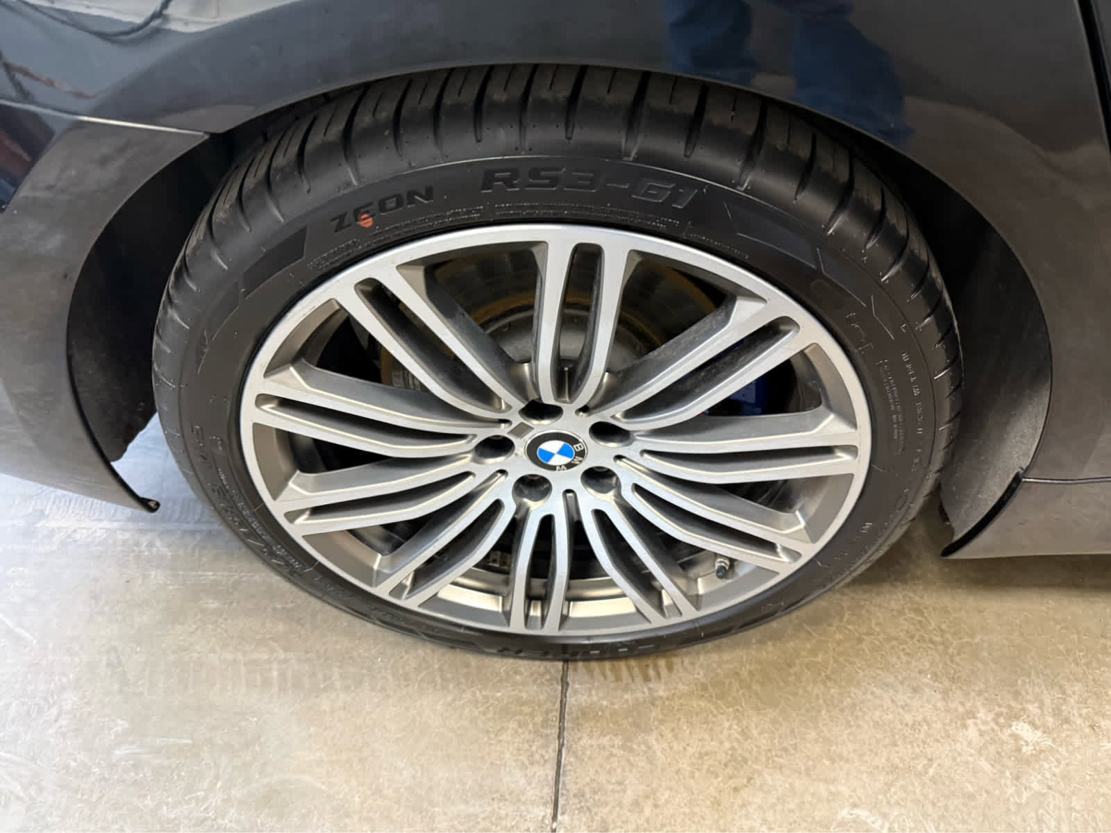 Used 2018 BMW M550i xDrive image 9