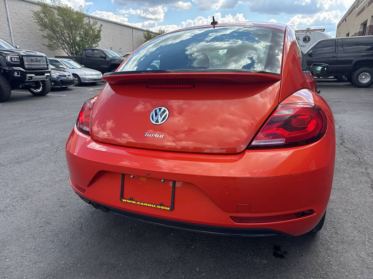 Used 2017 Volkswagen Beetle 1.8T Classic FWD image 18