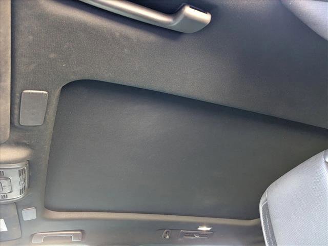 Used 2021 Cadillac Escalade ESV Premium Luxury image 15