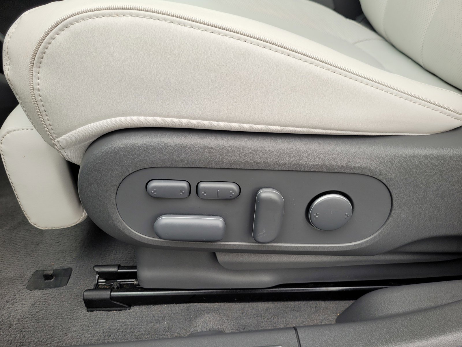 Used 2024 Hyundai Ioniq 5 Limited image 11