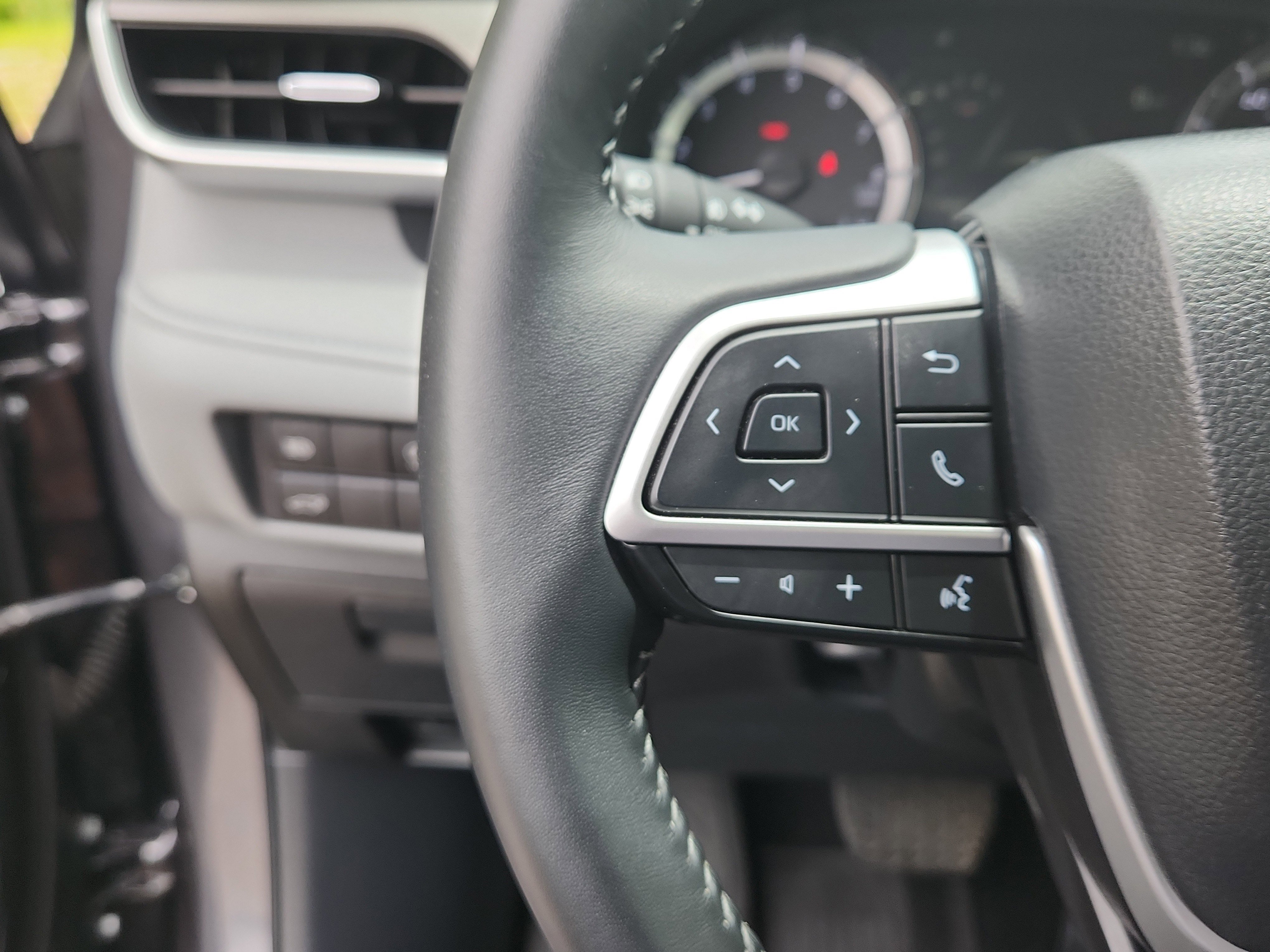 Certified 2025 Toyota Highlander XLE AWD/4WD image 20