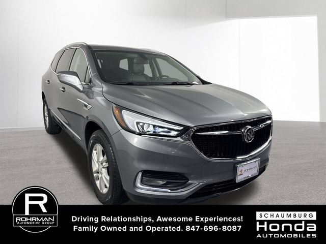 Used 2018 Buick Enclave Essence AWD/4WD image 3