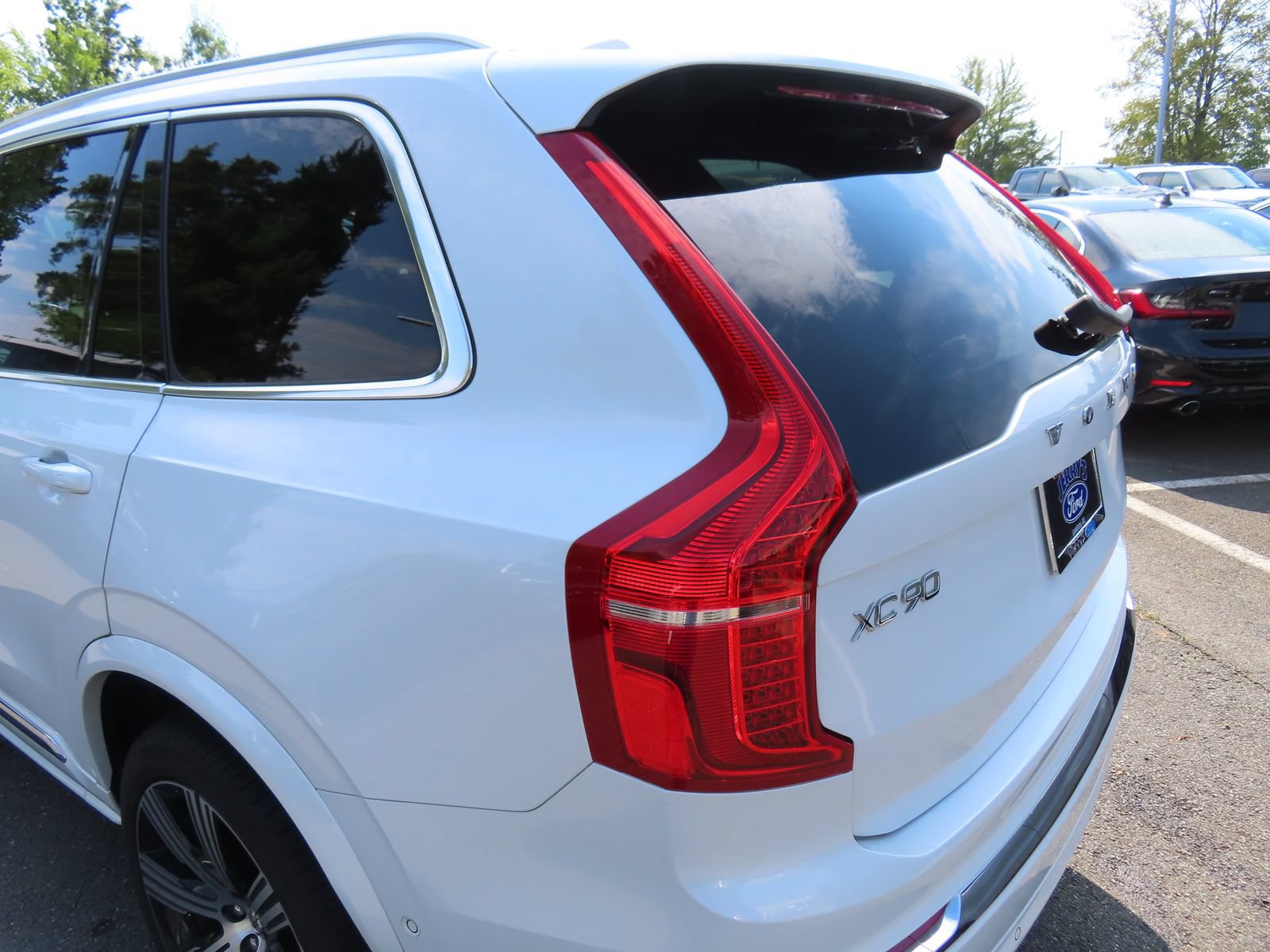 Used 2023 Volvo XC90 B6 Ultimate w/ Lounge Package AWD/4WD image 10