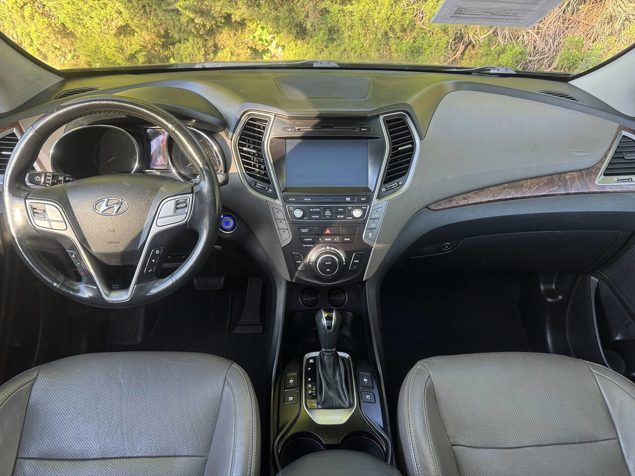 Used 2017 Hyundai Santa Fe FWD image 7