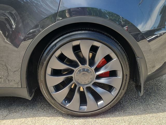 Used 2024 Tesla Model Y Performance image 32