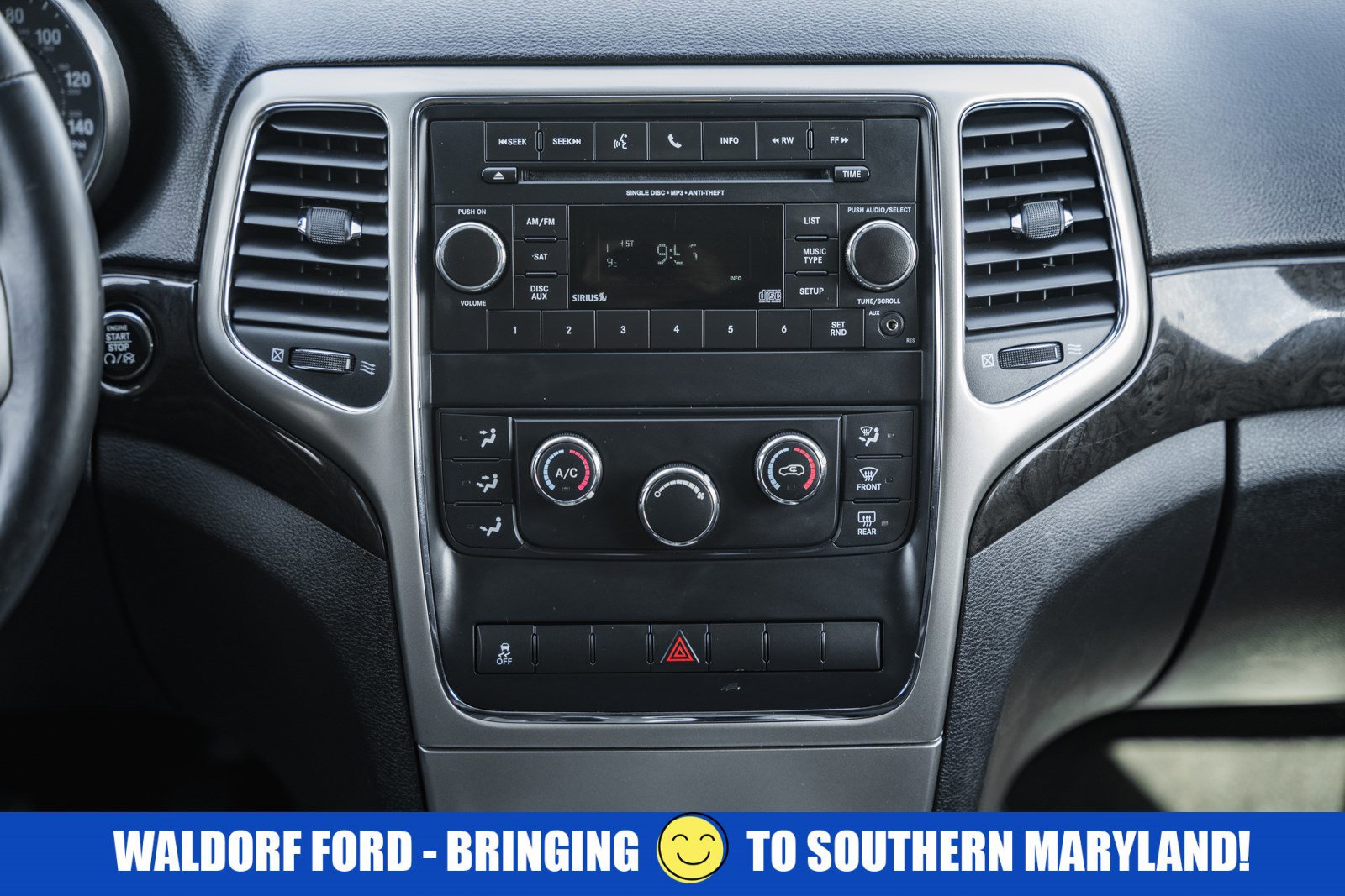 Used 2012 Jeep Grand Cherokee Laredo w/ Laredo E Group image 21