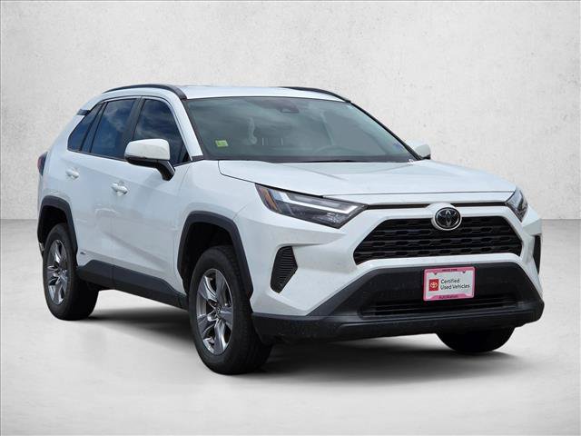 Used 2025 Toyota RAV4 LE AWD/4WD video 3