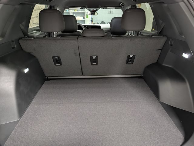 New 2027 Chevrolet Equinox LT FWD image 13