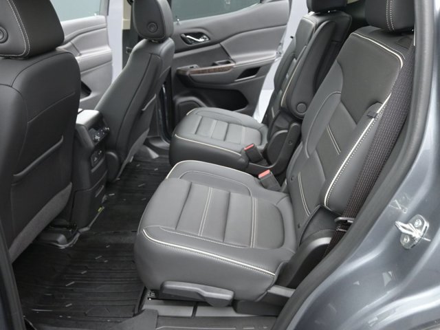 Used 2022 GMC Acadia Denali w/ Denali Ultimate Package AWD/4WD image 13