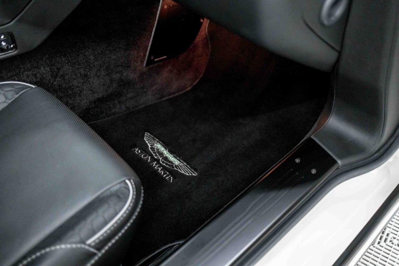 Used 2016 Aston Martin Vanquish Coupe image 41