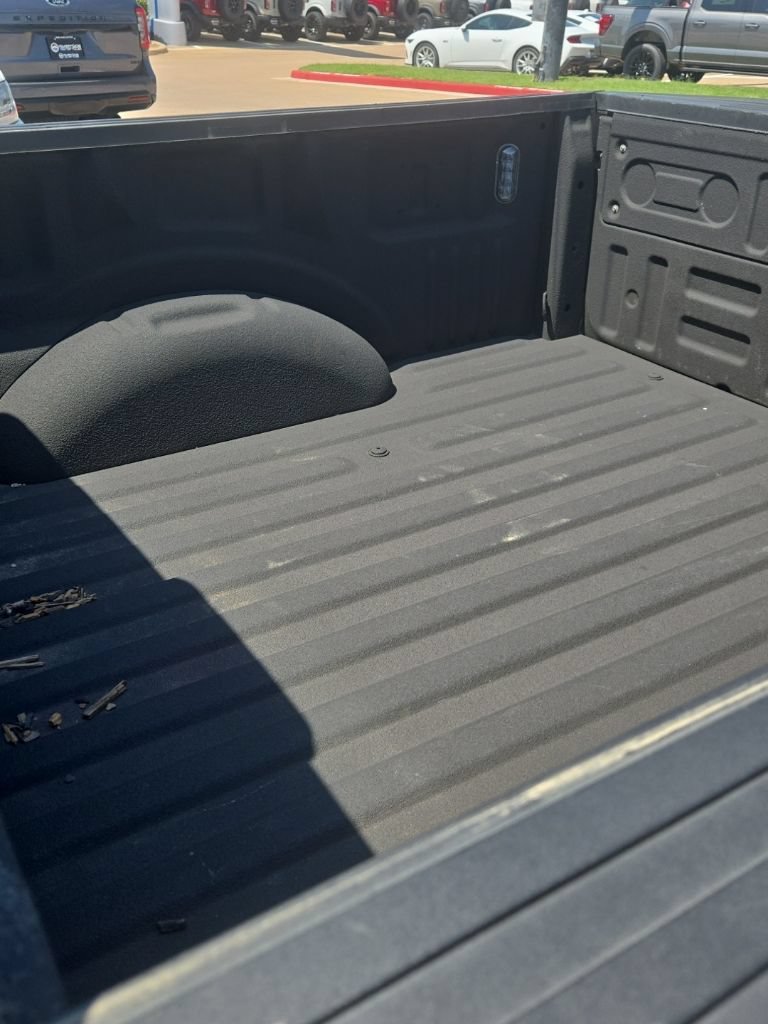 Used 2018 Ford F150 XLT w/ Equipment Group 302A Luxury AWD/4WD image 9